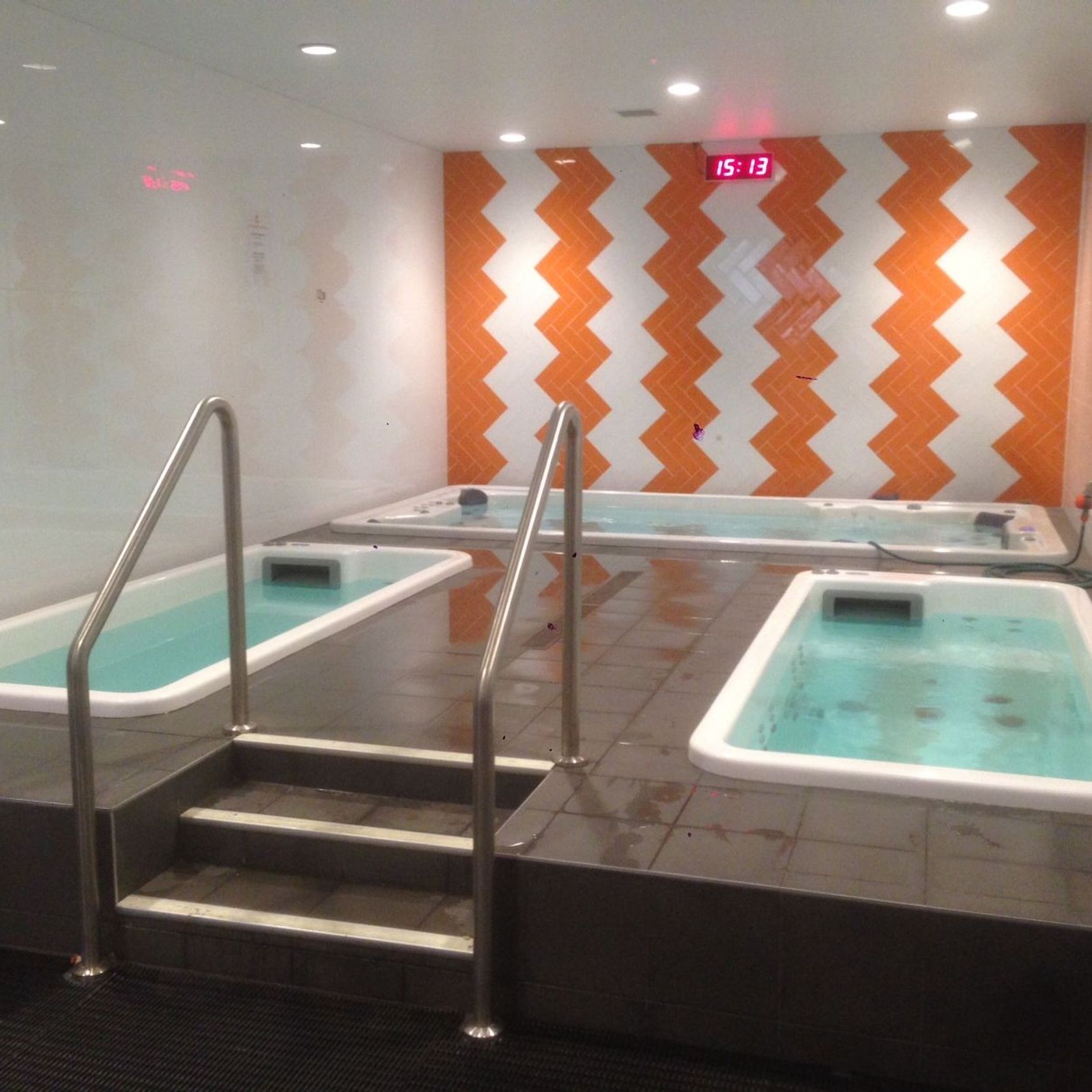 Endless® Team Hydrotherapy Spa gallery detail image