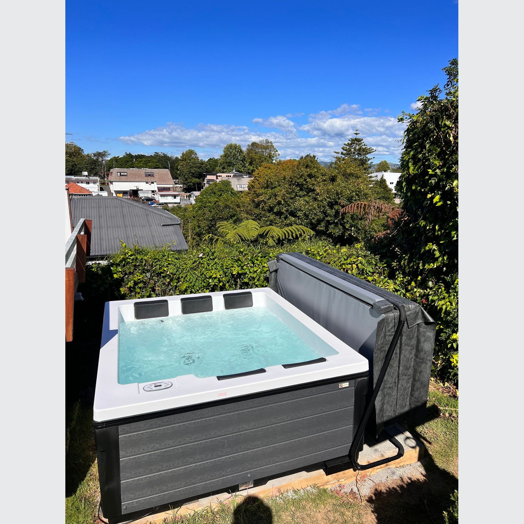 Serene 5 | Modern Spa Pool gallery detail image