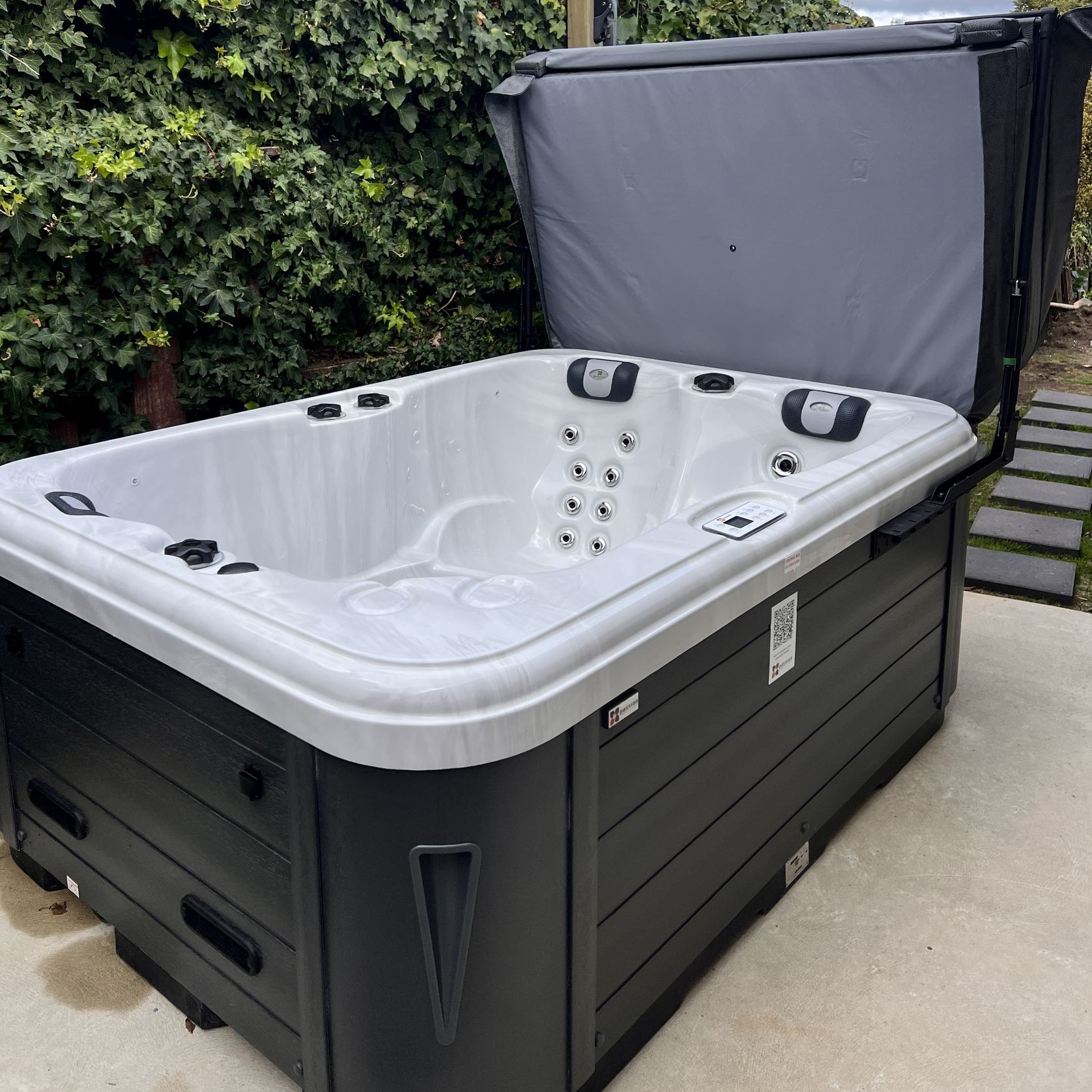 Renew | Pure Spa Pool gallery detail image