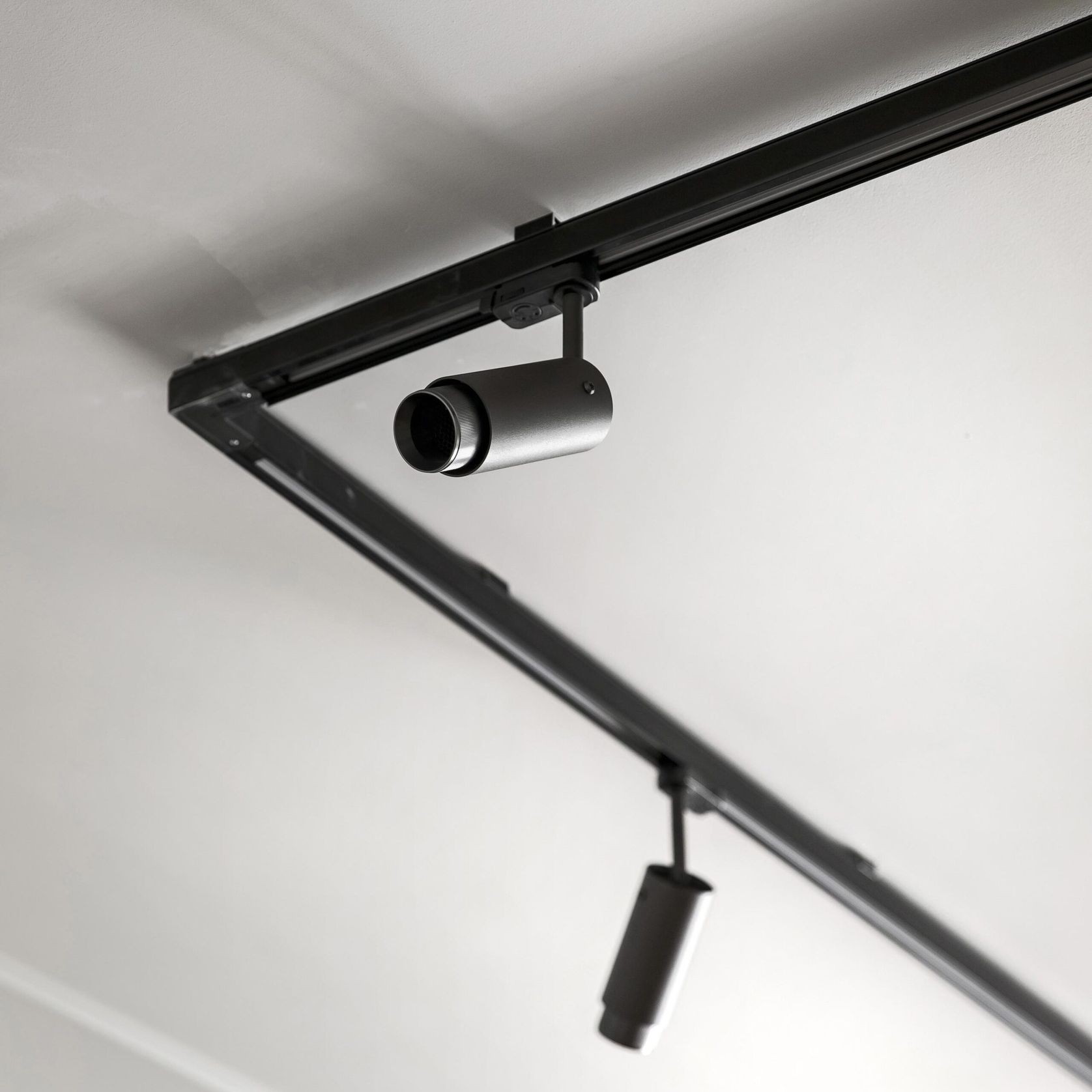 Cross Exhaust Track Light | Graphite gallery detail image