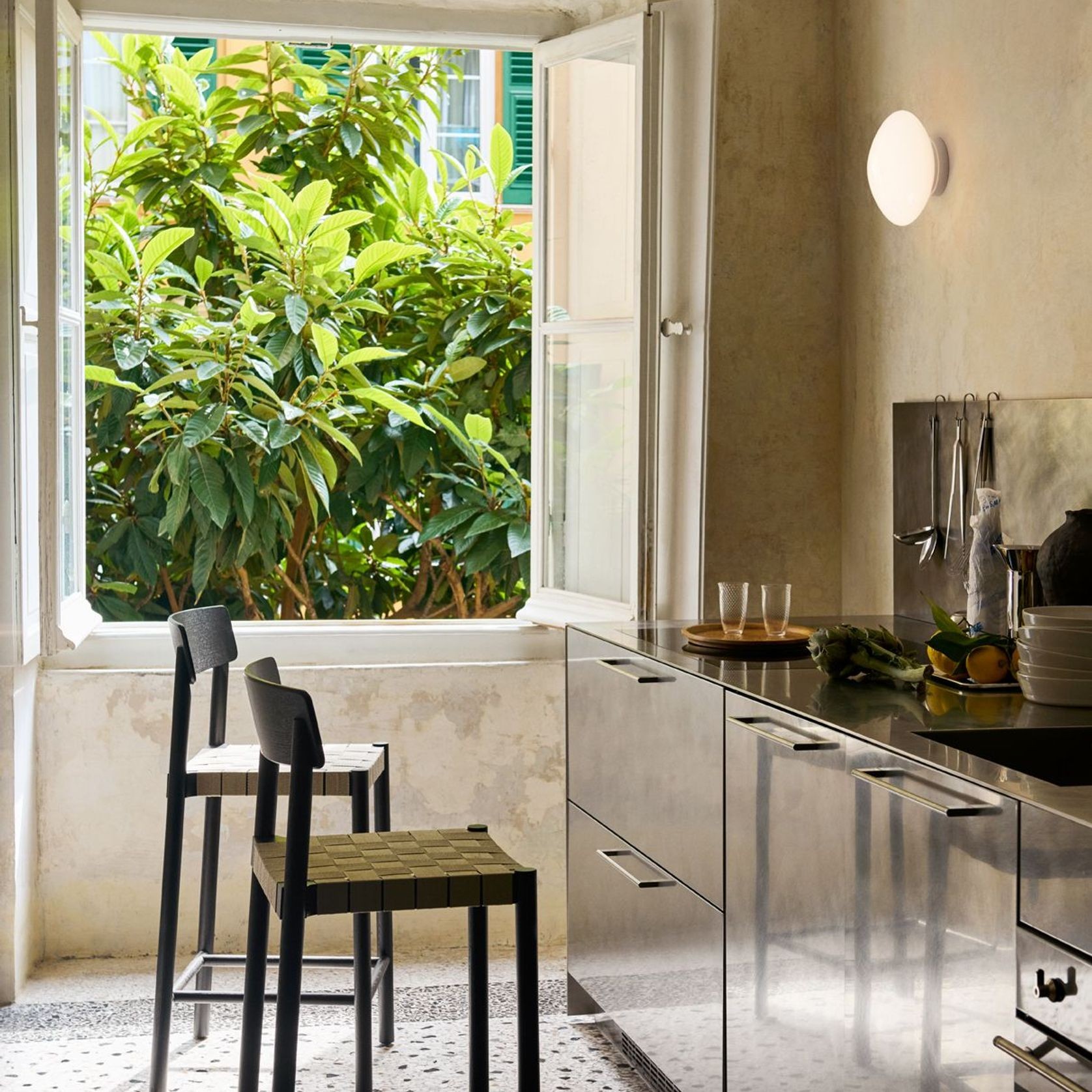 Betty TK12 gallery detail image