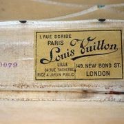 Louis Vuitton Vintage Trunk gallery detail image