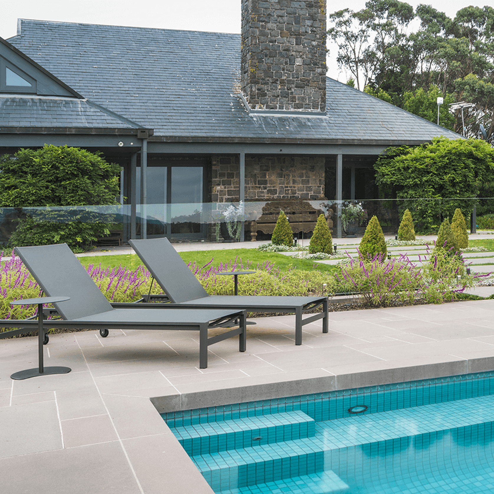 Calm | Lounger gallery detail image