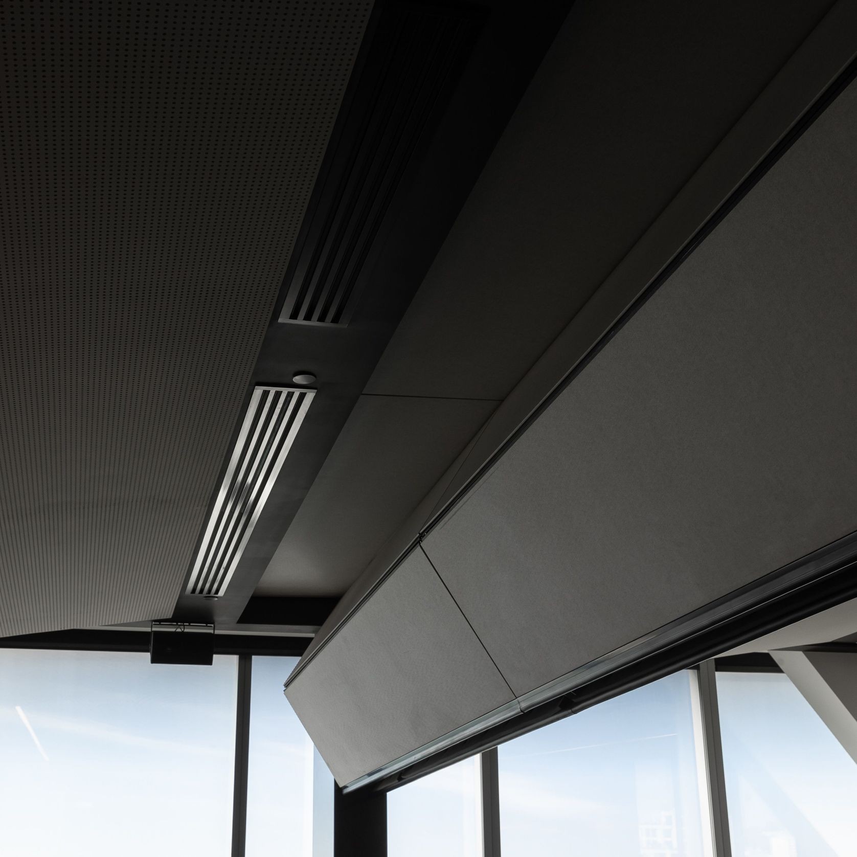 Skyfold Acoustic Vertical Retractable Walls gallery detail image