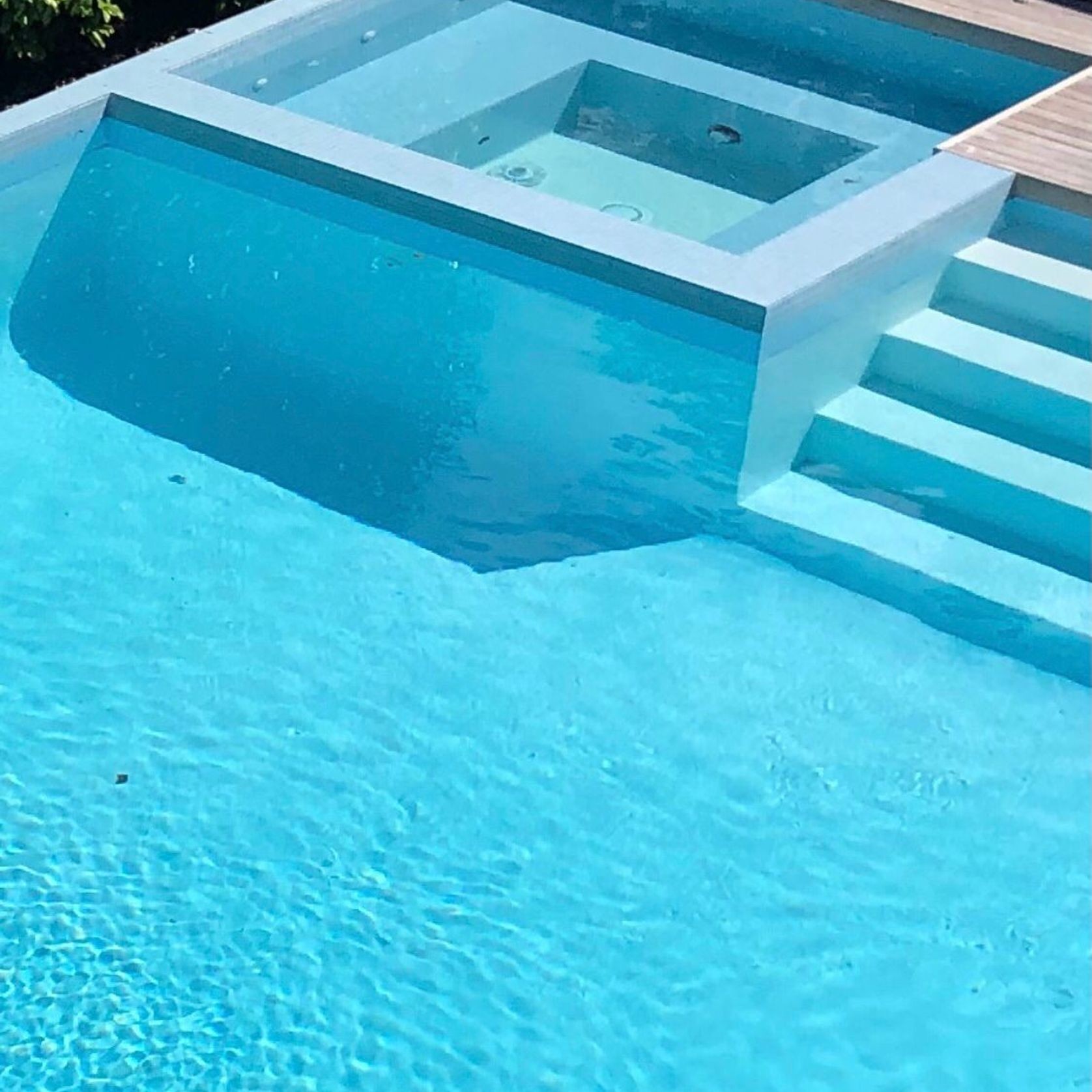 Custom Built Spa Pools gallery detail image