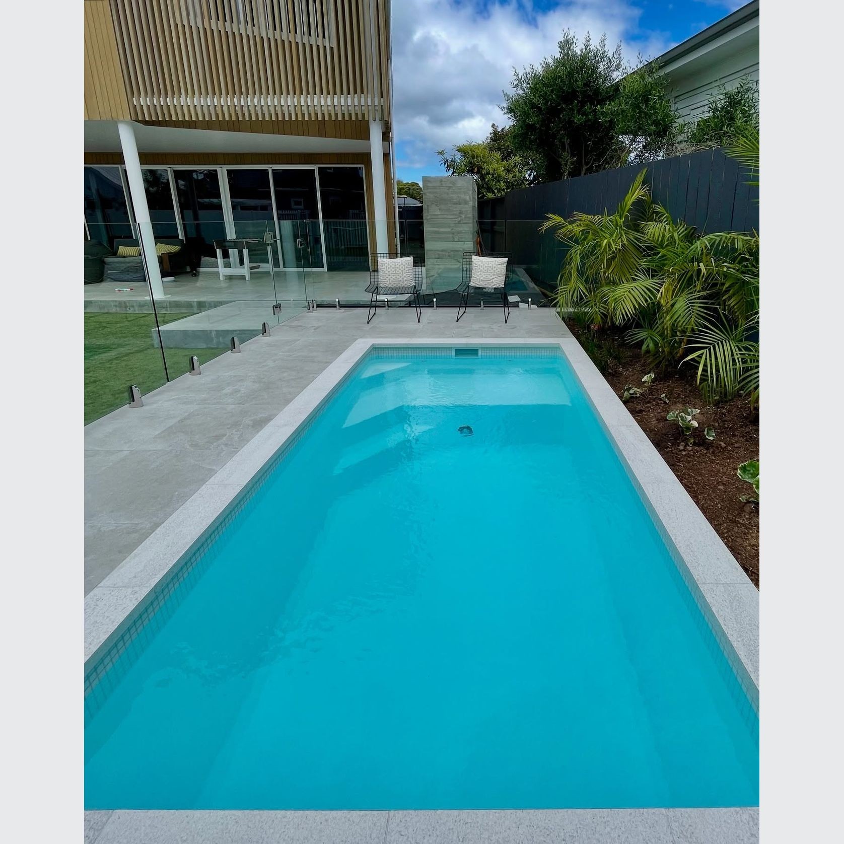 The Classic – Naked - Kit Set gallery detail image