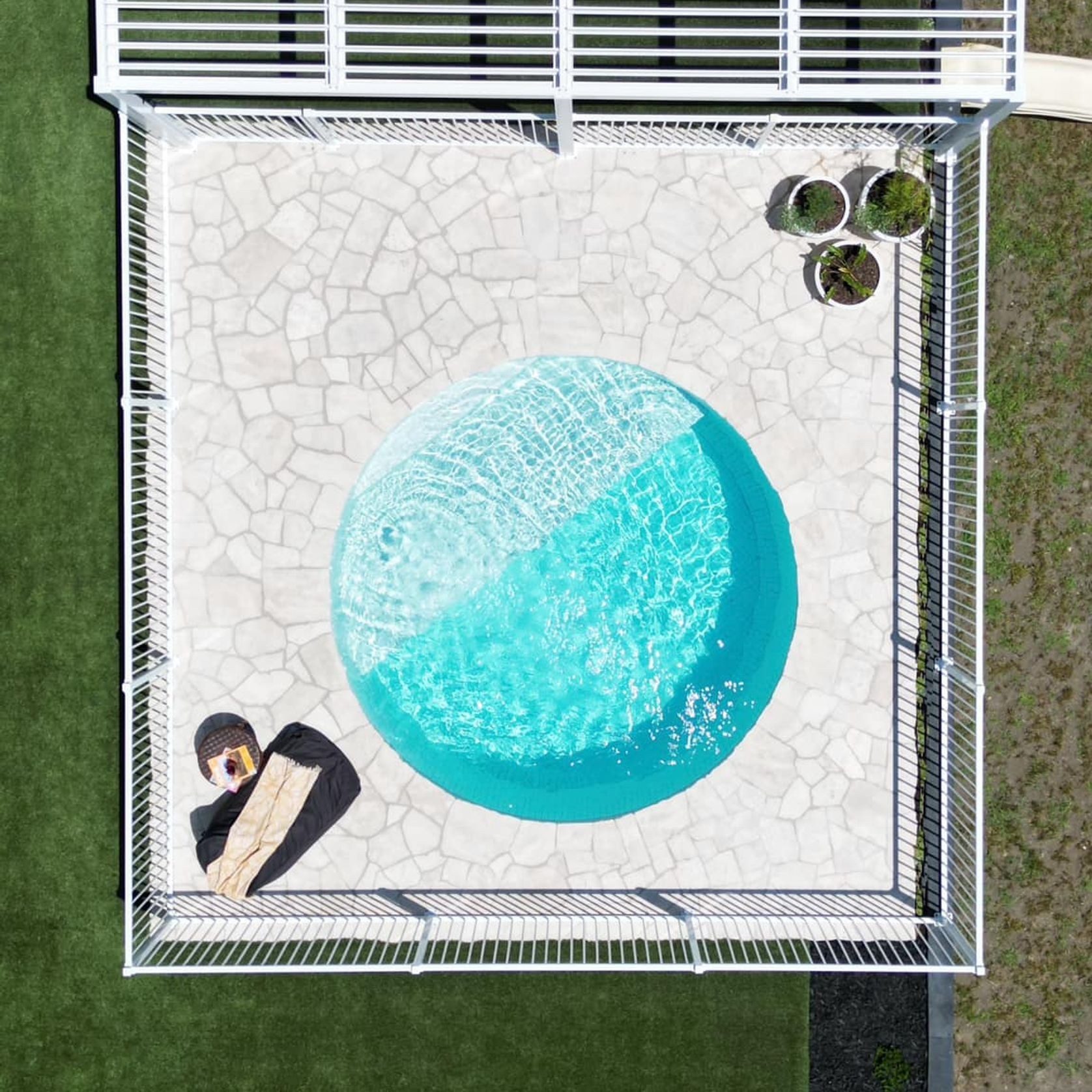 The Manu - Kit Set gallery detail image