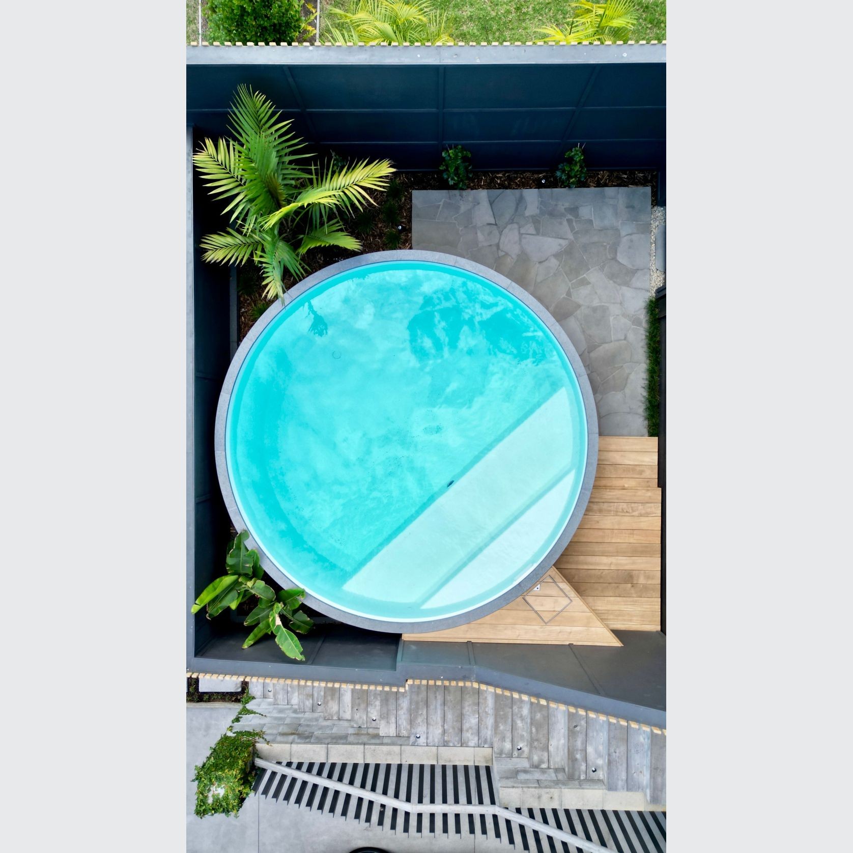 The Manu - Kit Set gallery detail image