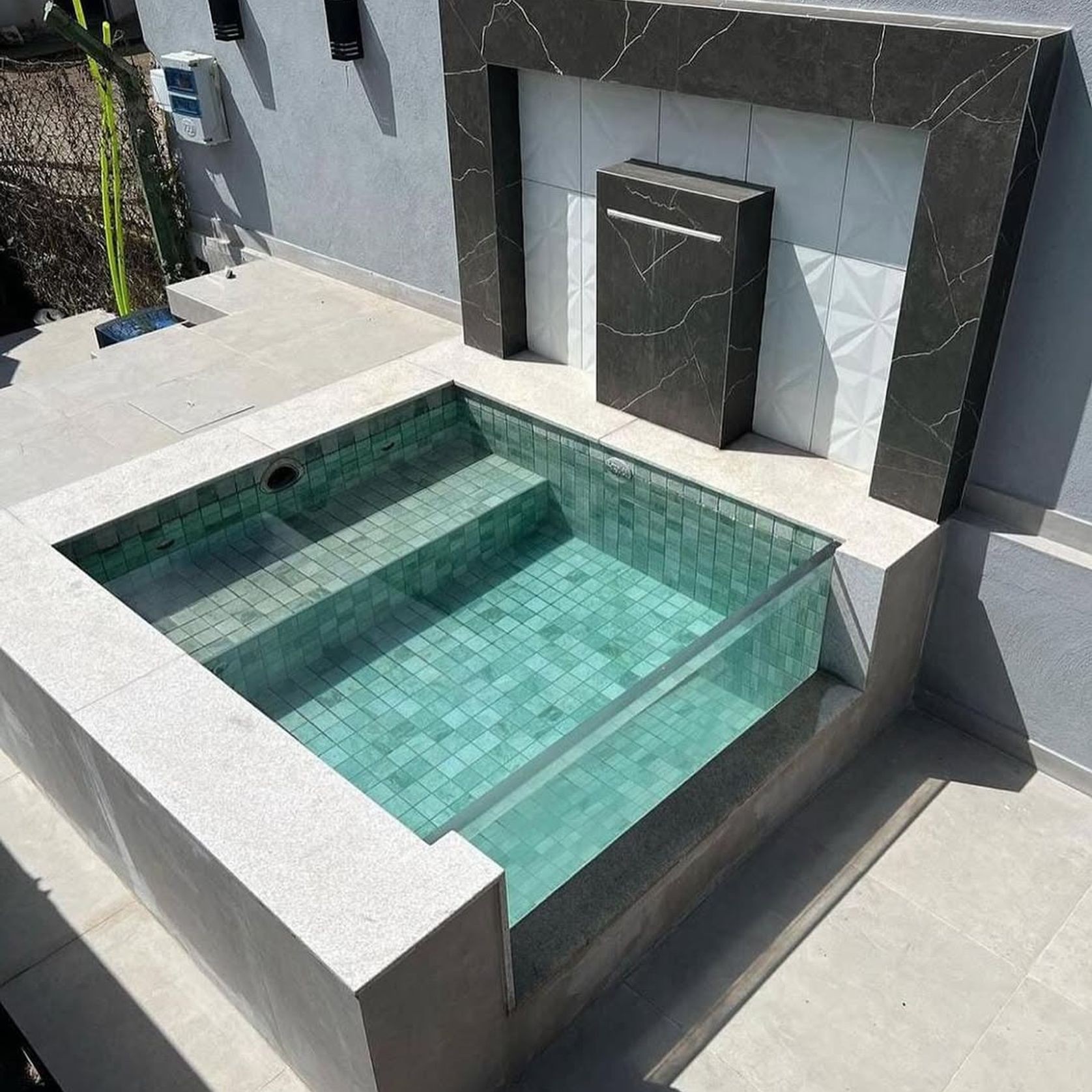 Keramos 2.14m x 2.11m x .86cm plunge swimming pool gallery detail image