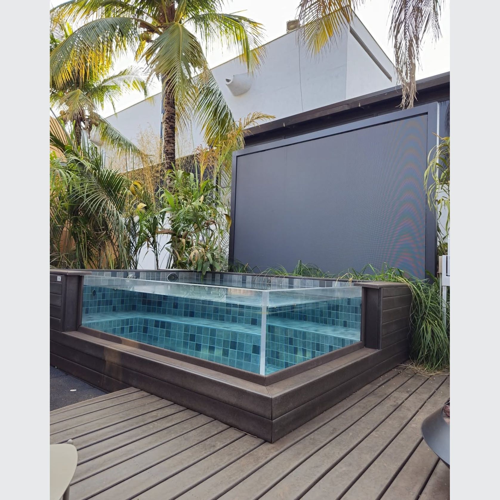 Faenza 3.05m x 2.27m x .86cm Swimming pool gallery detail image