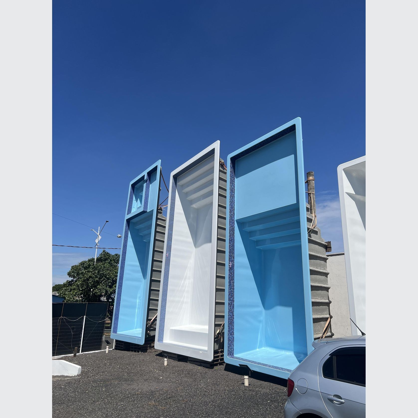 Tile Line Swimming Pools with Tanning ledge gallery detail image