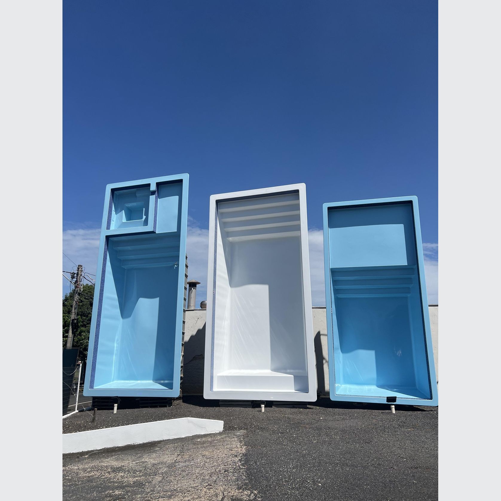 Tile Line Swimming Pools with Tanning ledge gallery detail image