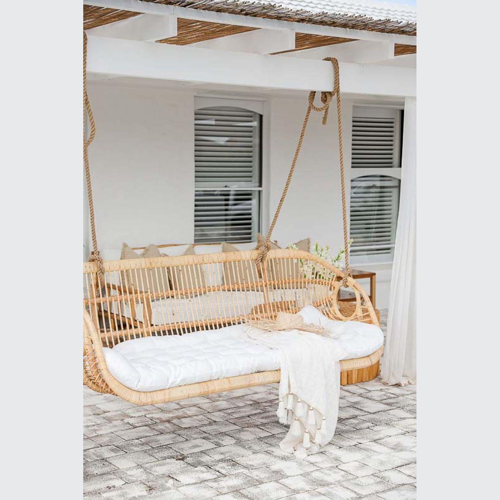 Bari Jumbo Rattan Hanging Chair – Natural gallery detail image