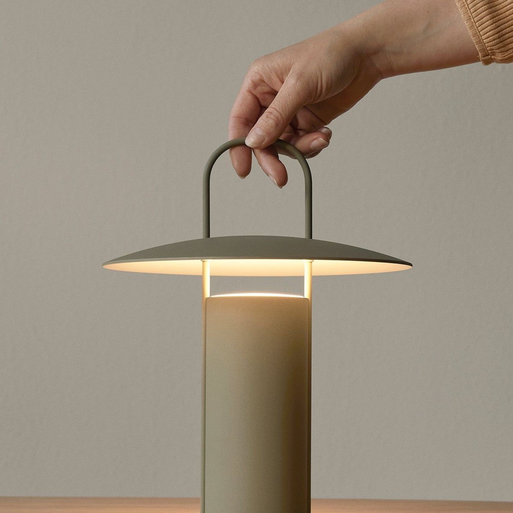 Audo CPH Ray Portable Table Lamp gallery detail image