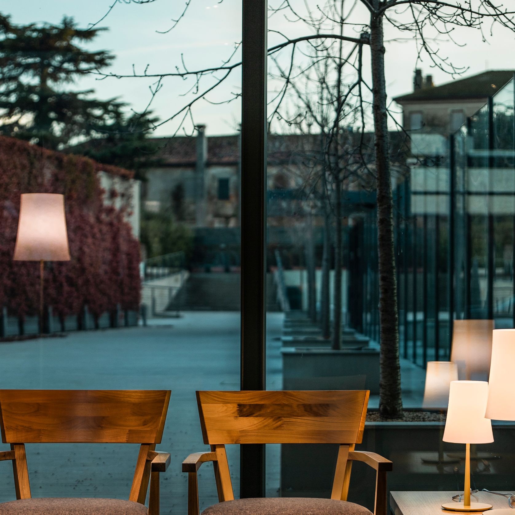 Birdie Easy Table Lamp gallery detail image