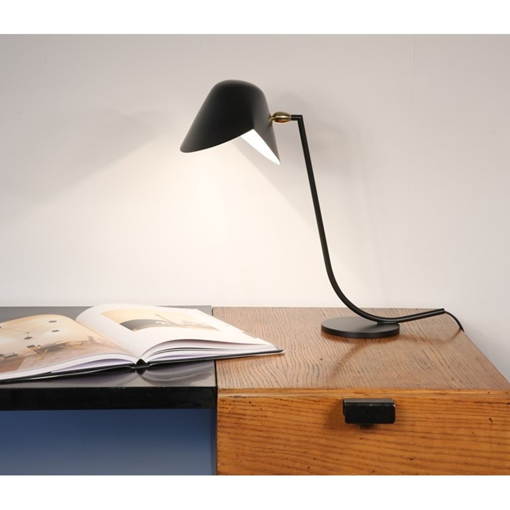 Antony Table Lamp by Serge Mouille gallery detail image