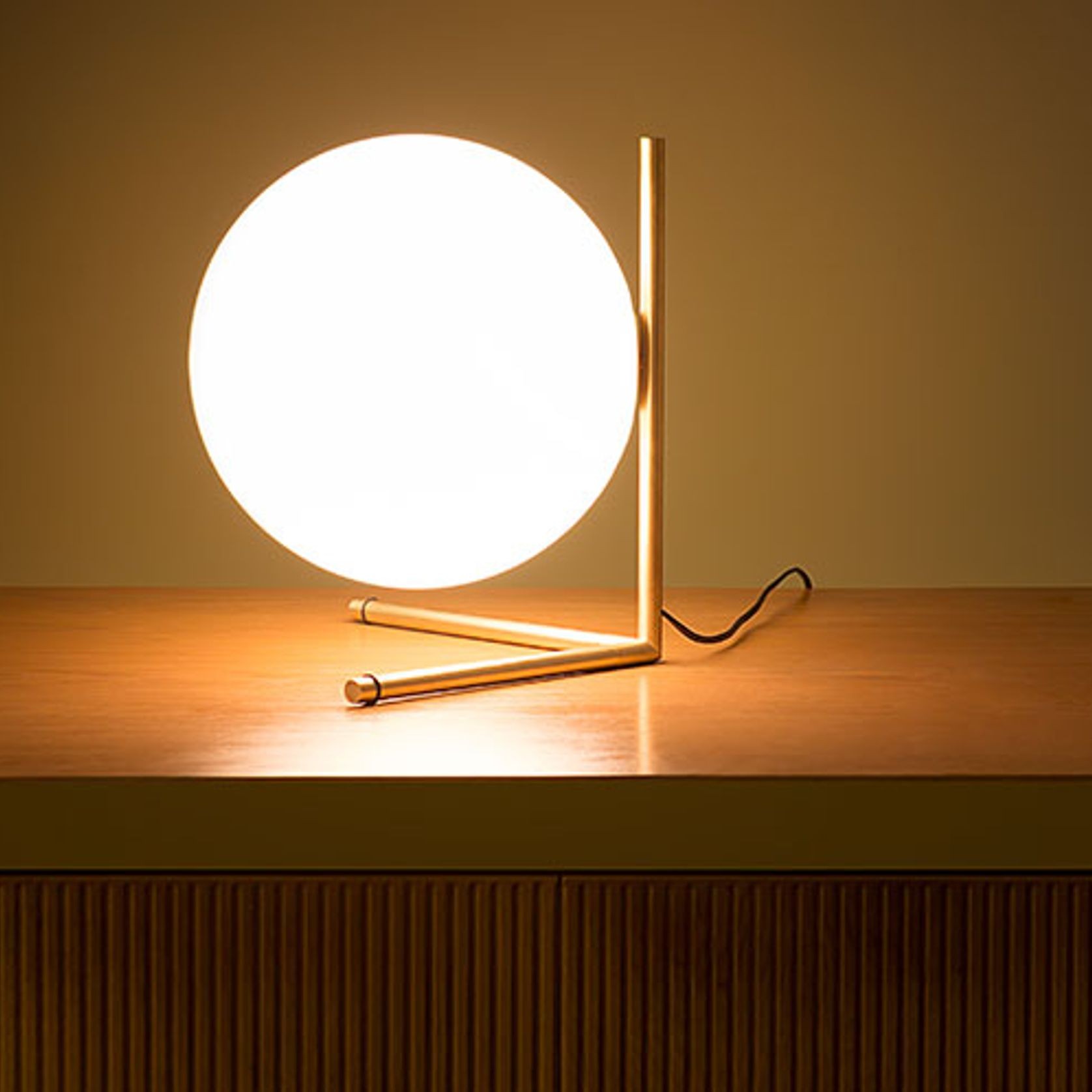 IC Lights T2 Table Lamp by Flos gallery detail image