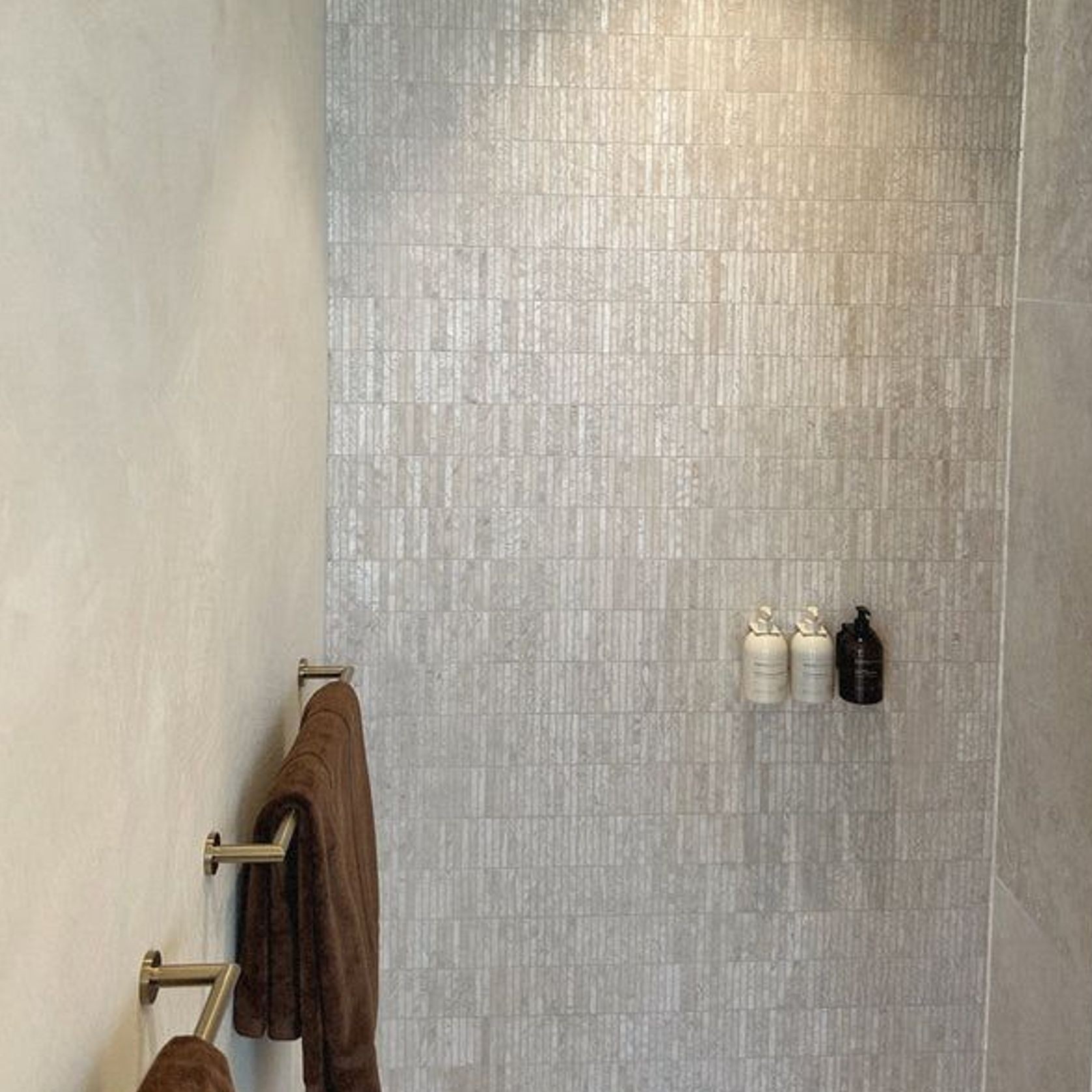 Superwhite Travertine Finger Mosaic gallery detail image