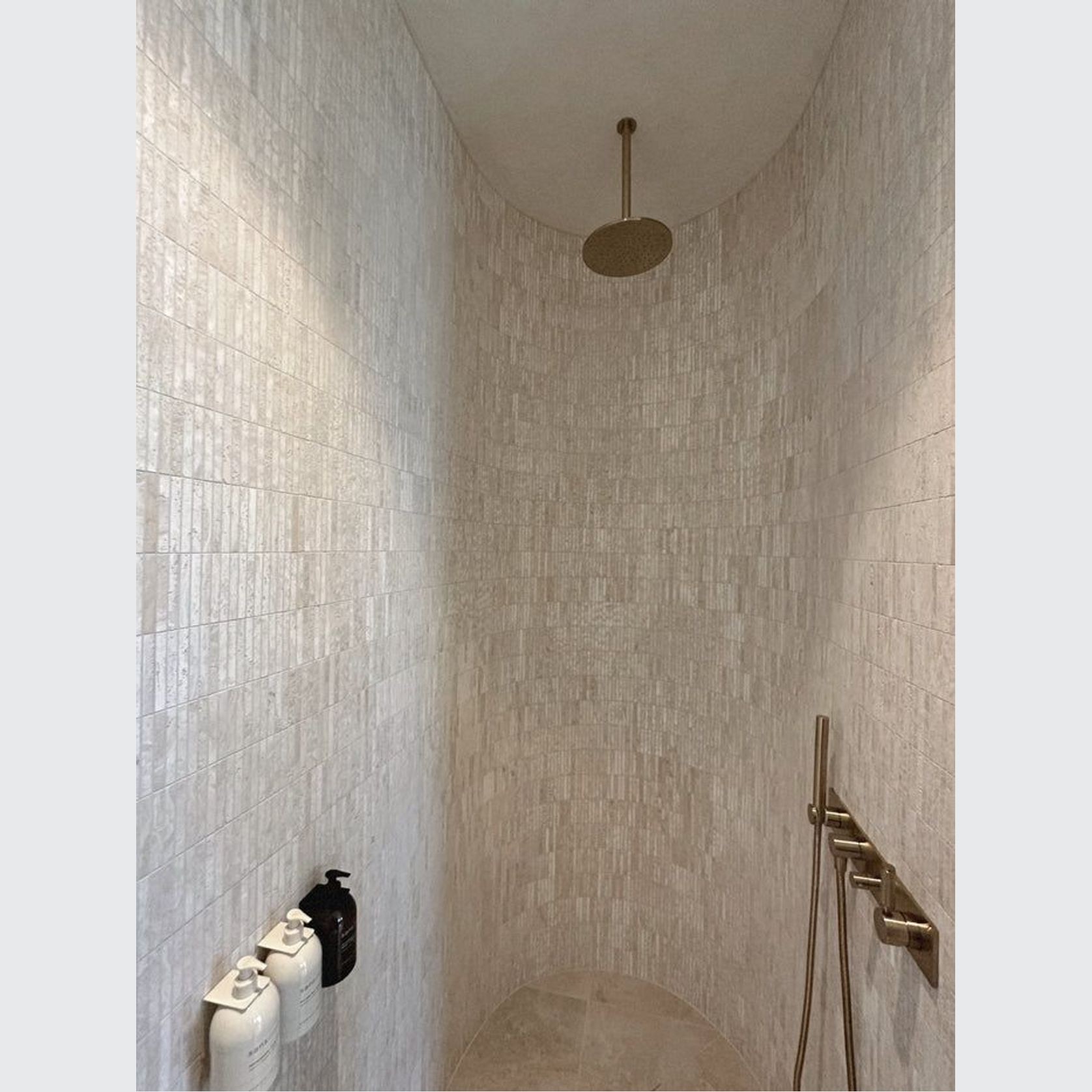 Superwhite Travertine Finger Mosaic gallery detail image