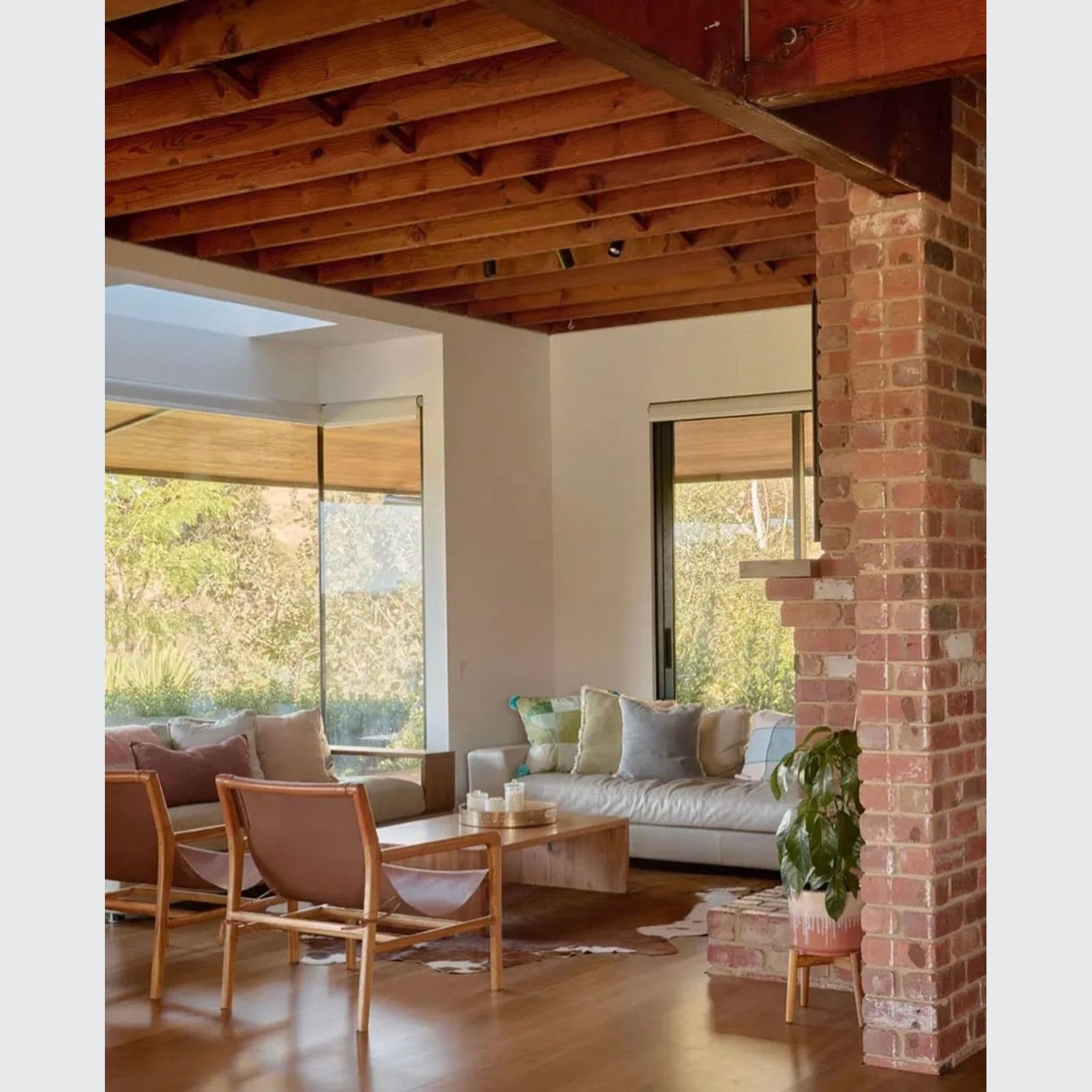 Solid Hardwood Flooring gallery detail image