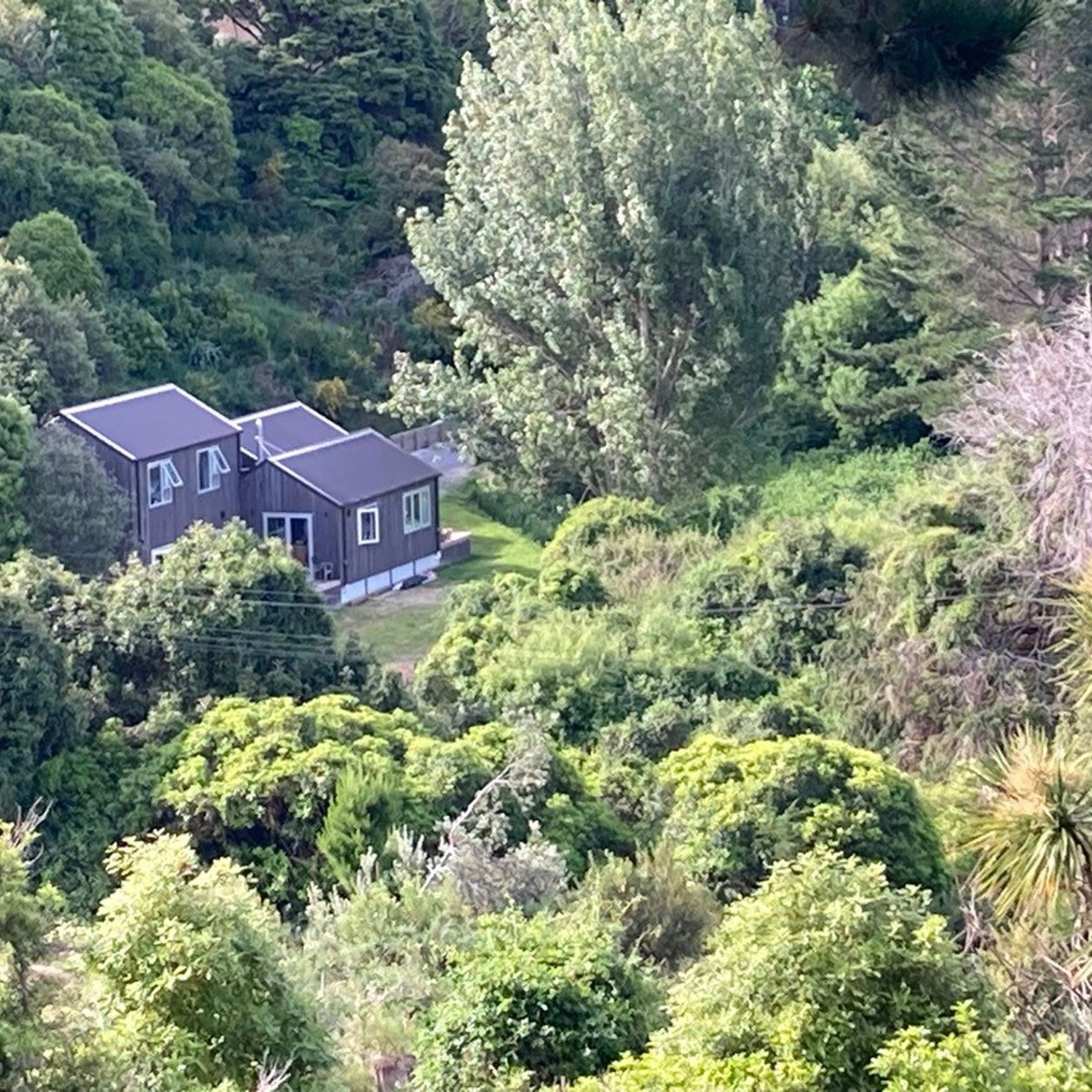 Cladding | Sawn face – smokey grey oil/tint gallery detail image