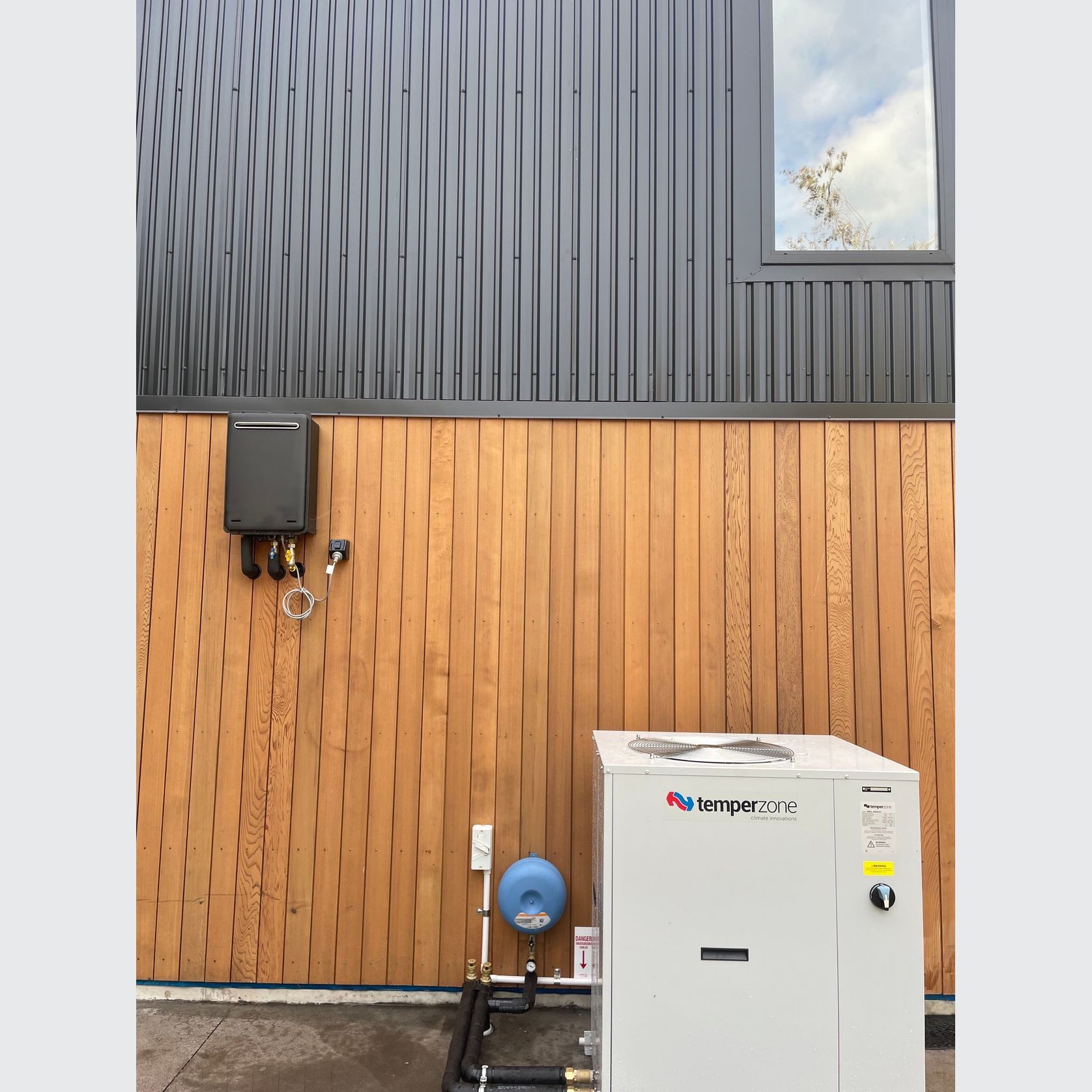 Rehau Rauvitherm Pre-Insulated Pipe Heating System gallery detail image