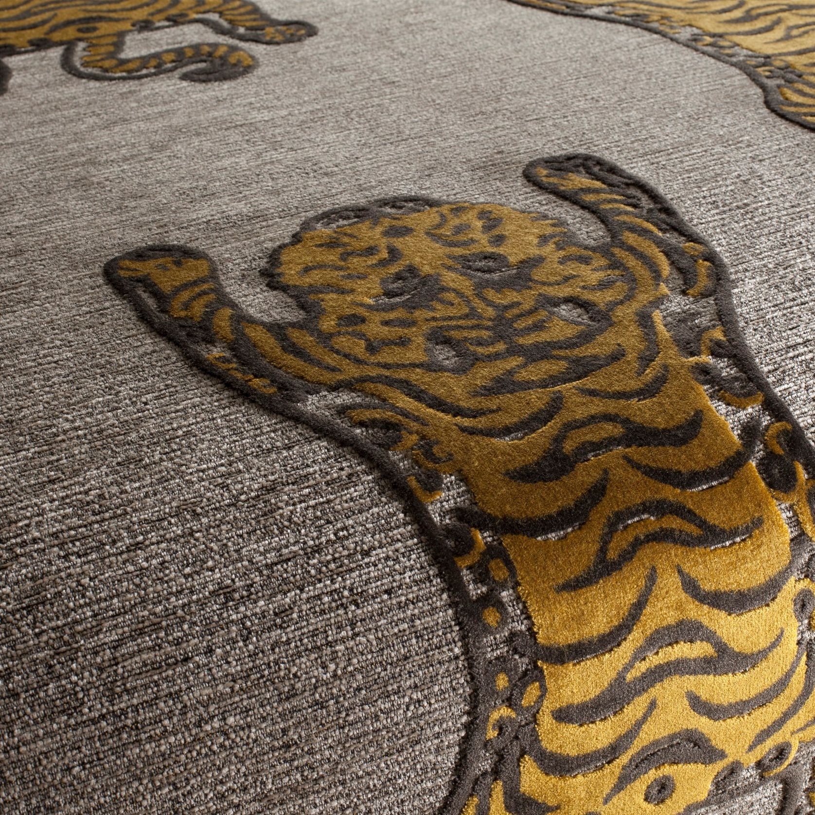 Wild Kiss by Chivasso gallery detail image