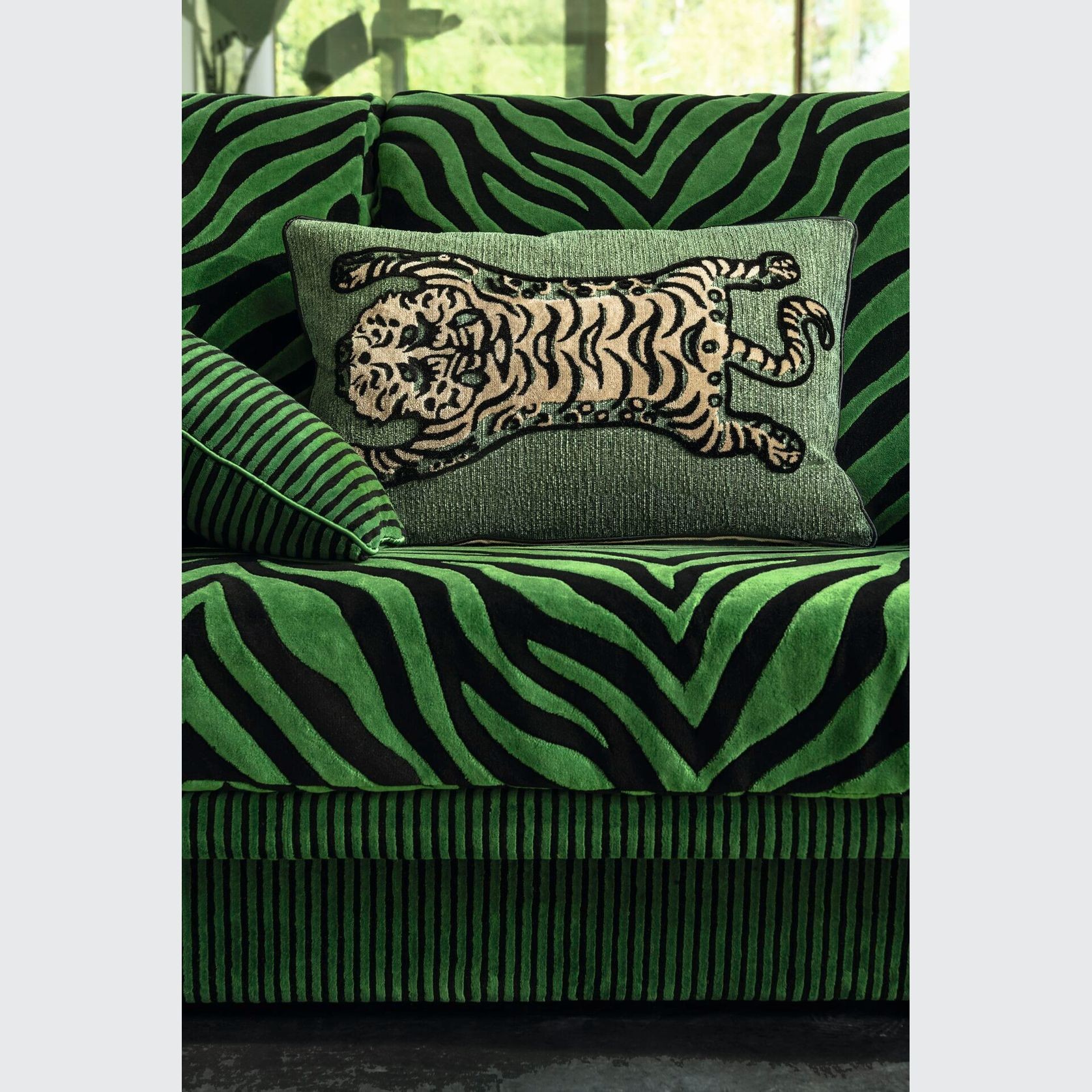 Wild Kiss by Chivasso gallery detail image