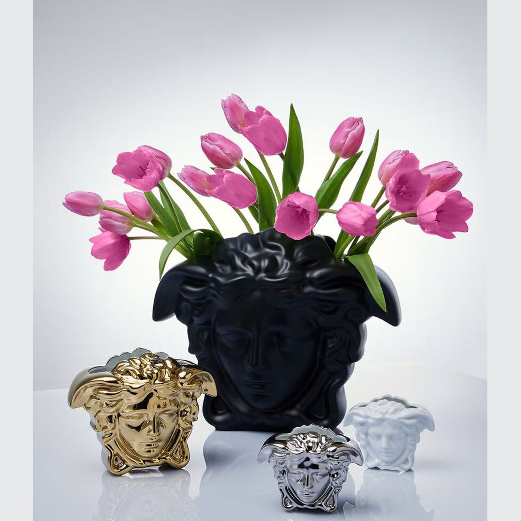 Medusa Grande gallery detail image