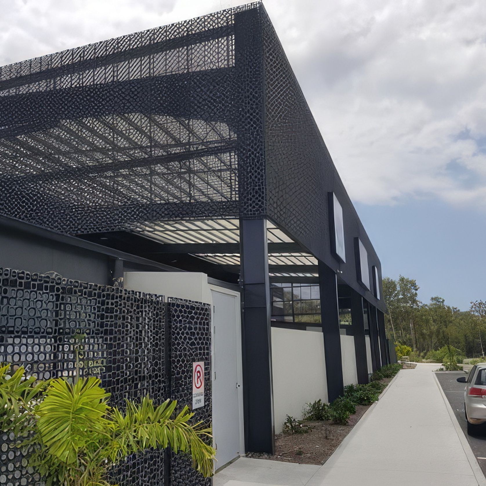 Architectural Screens - Atlantis Gro-Wall® Façade gallery detail image