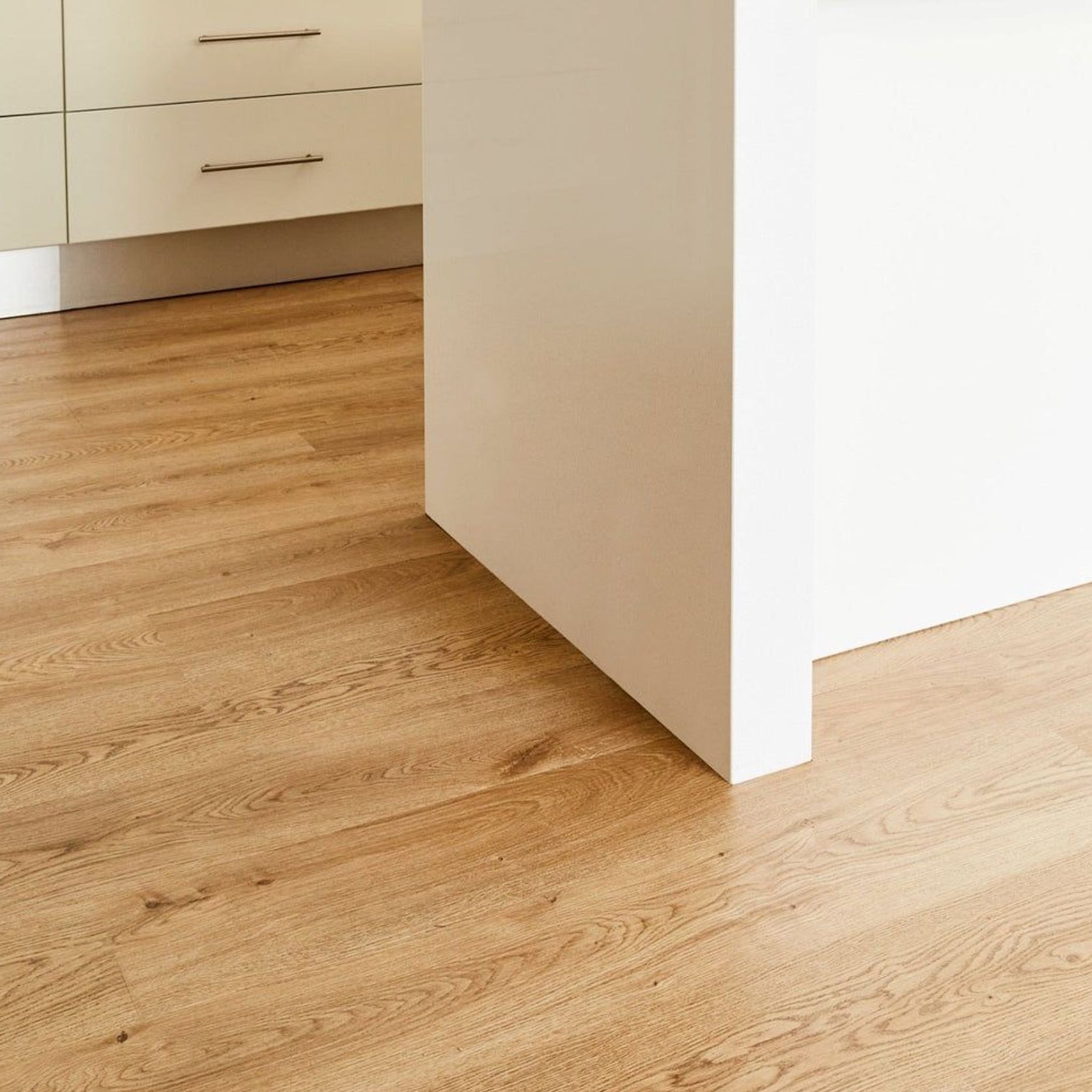 Kingswood 1.5 | Euro Oak gallery detail image