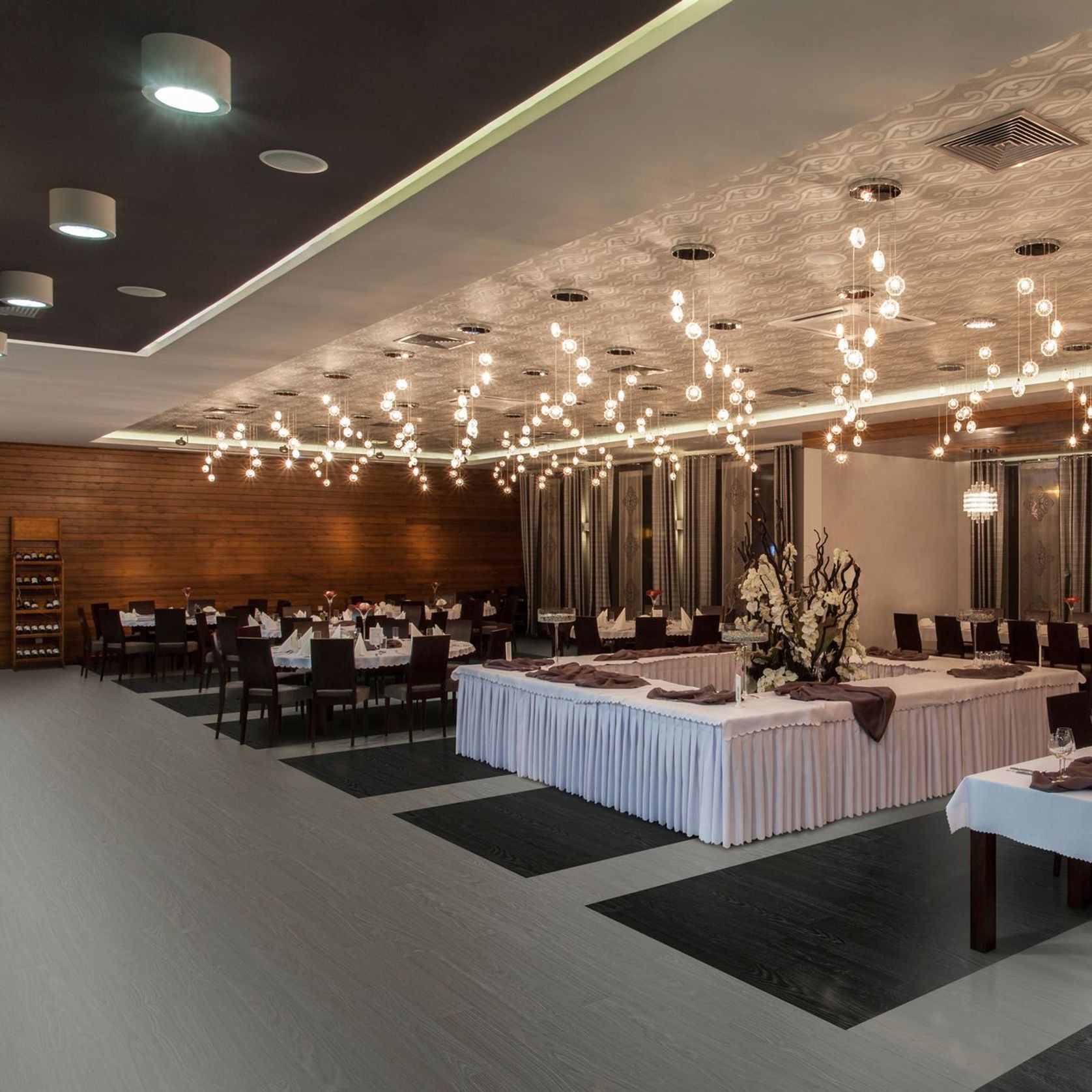 Altro Wood™ Adhesive-Free - R10 Safety Flooring gallery detail image