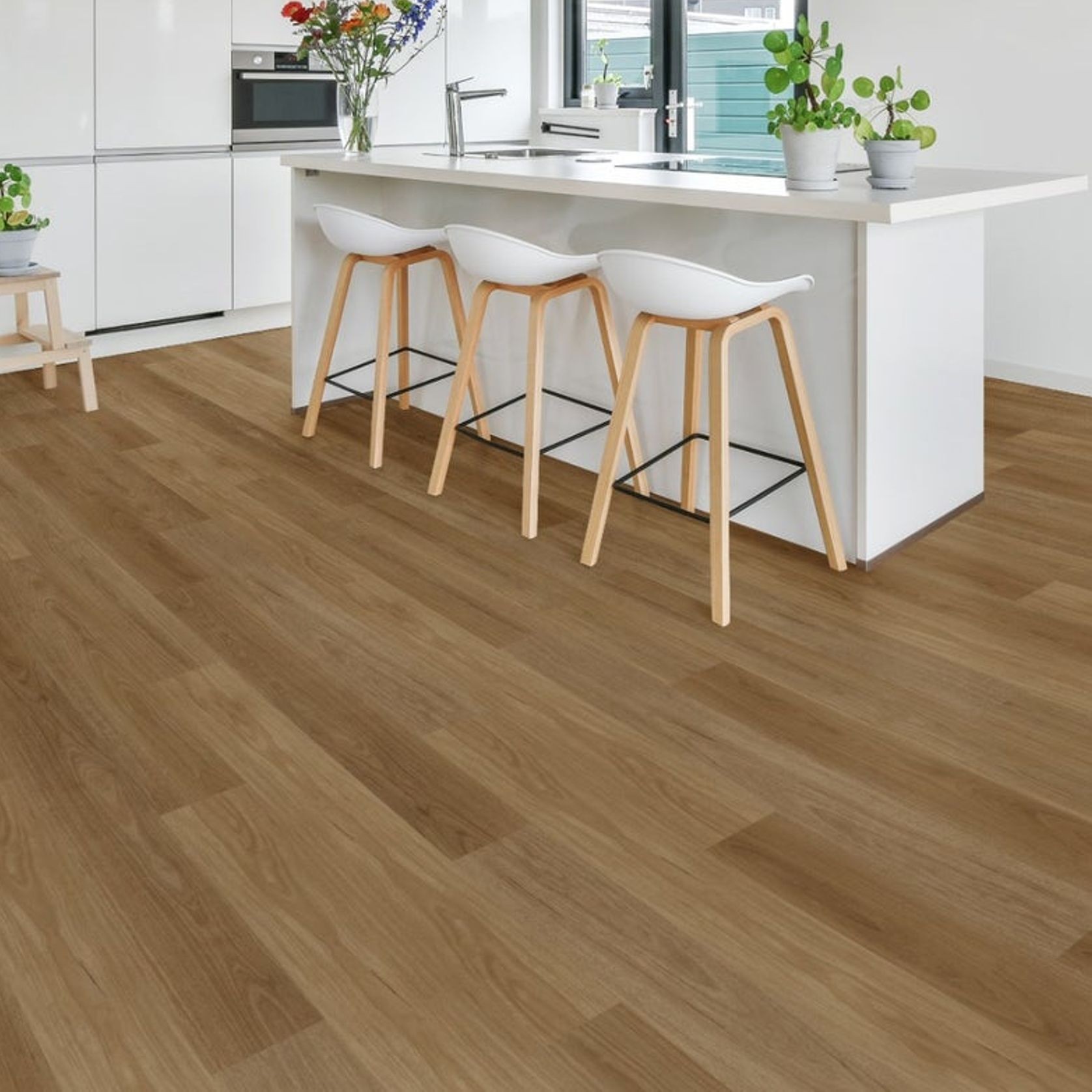 Inspiration Ultimate Spotted Gum | Hybrid Flooring gallery detail image