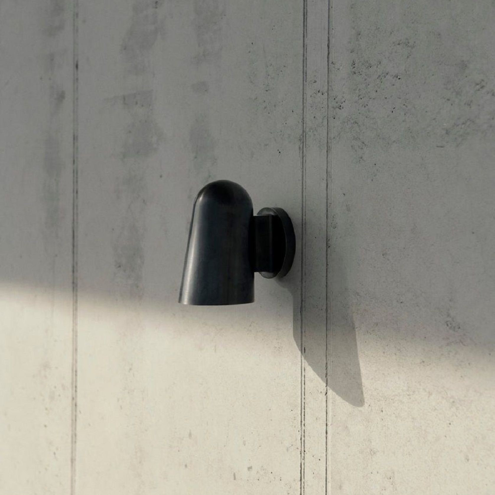 Solid SC105 Outdoor Wall lamp gallery detail image