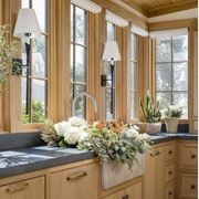 Visual Comfort Chapman & Myers Aiden Large Tail Sconce gallery detail image