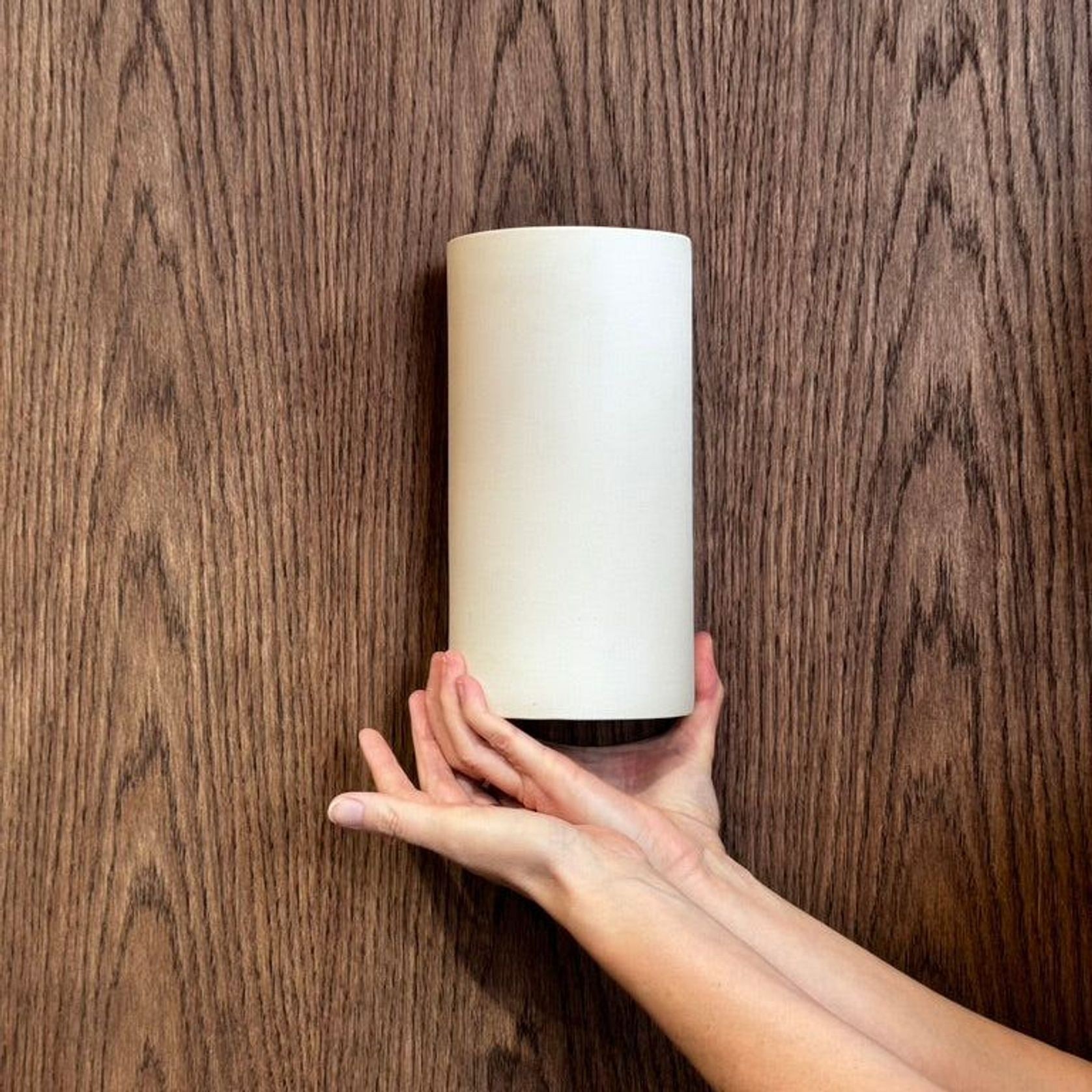 Ceramic Curve Wall Light gallery detail image