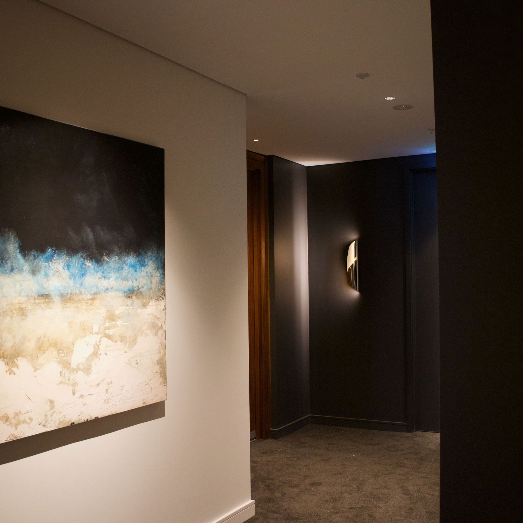 Segno wall light gallery detail image