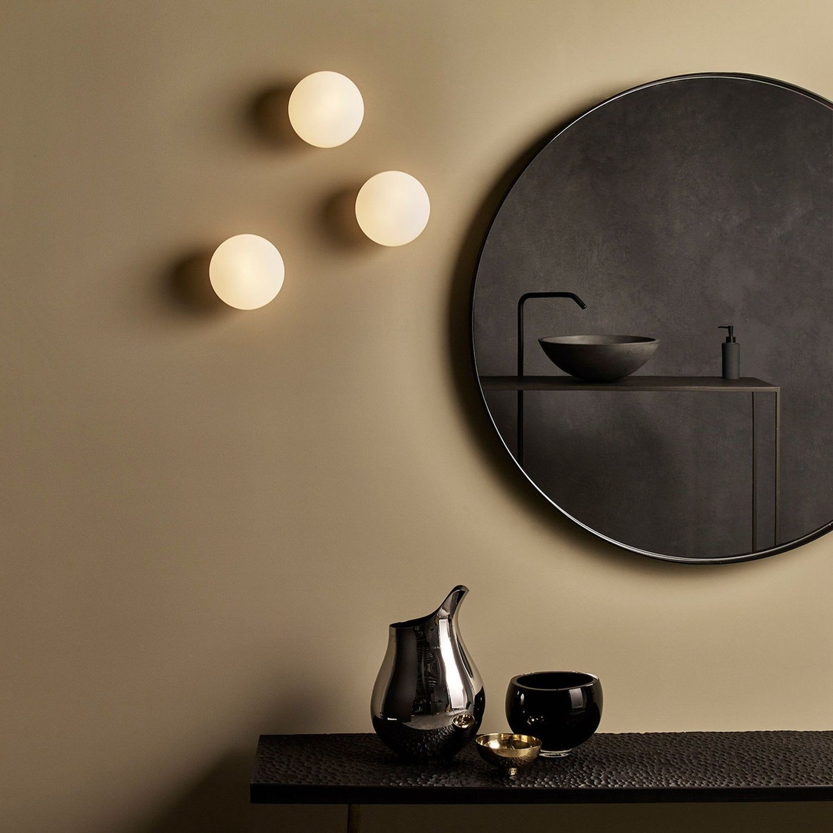 Zeppo Wall Light gallery detail image