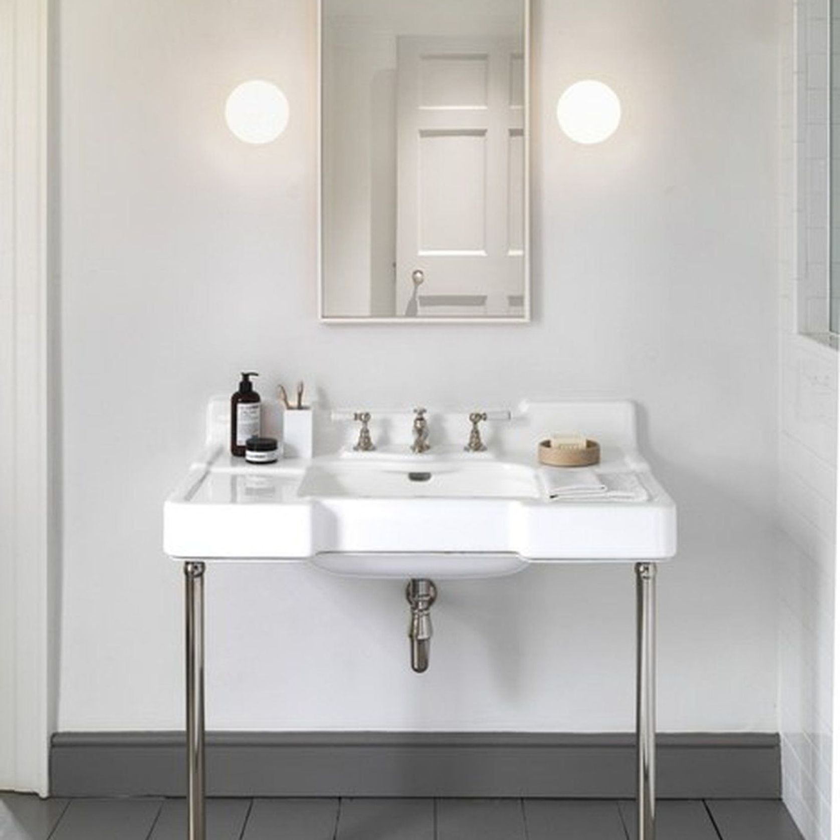 Zeppo Wall Light gallery detail image