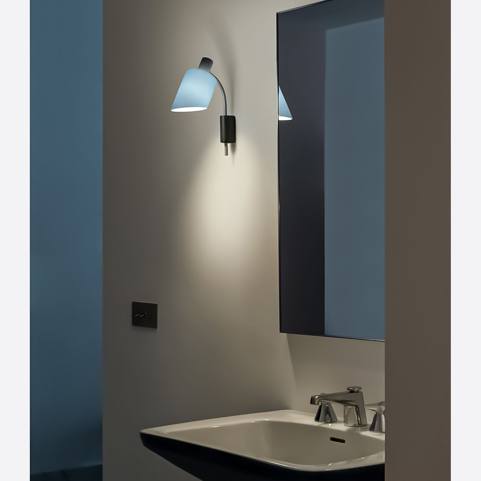 Lampe De Bureau Wall Light gallery detail image