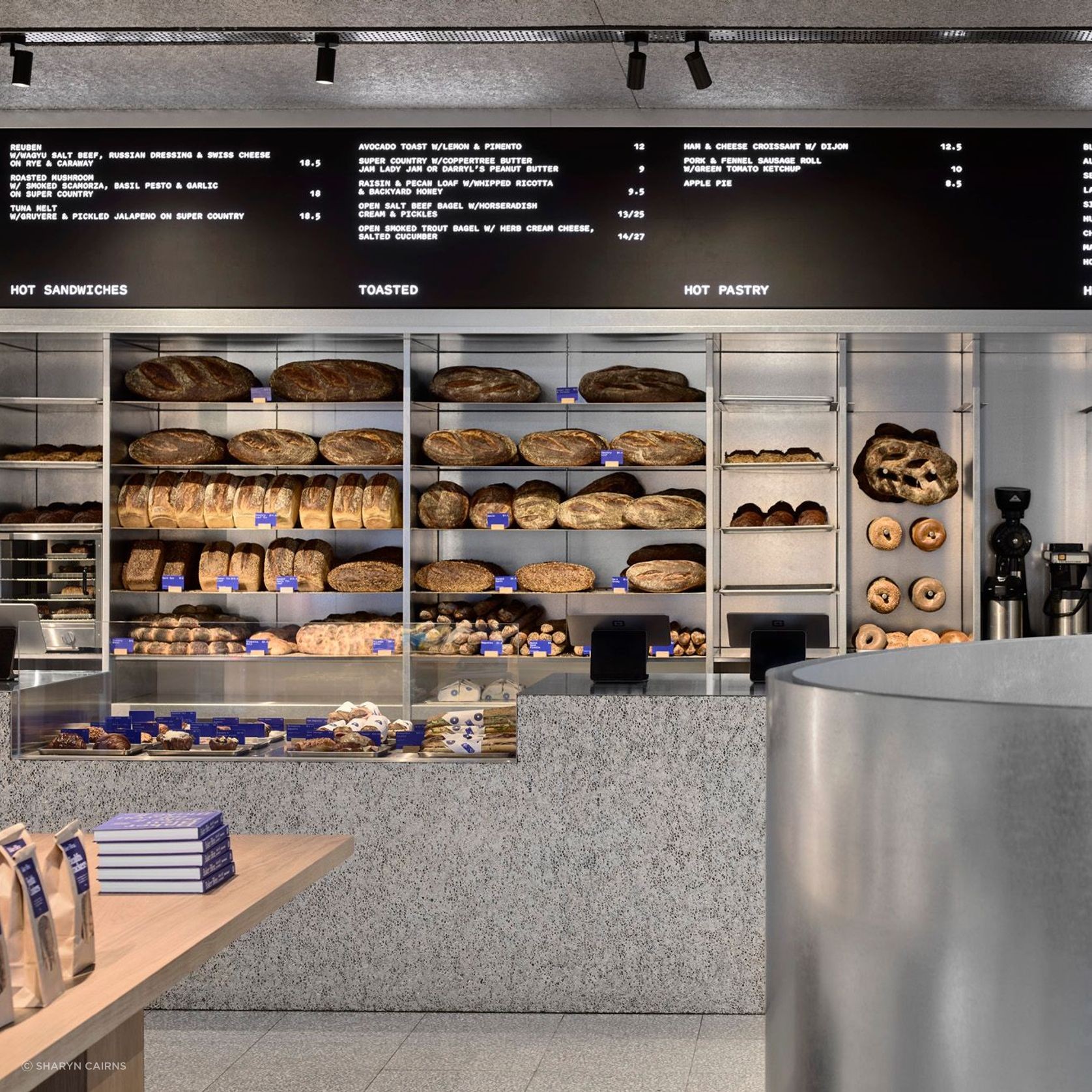 ALUSION Mid Cell, one side open, on servery and ceiling