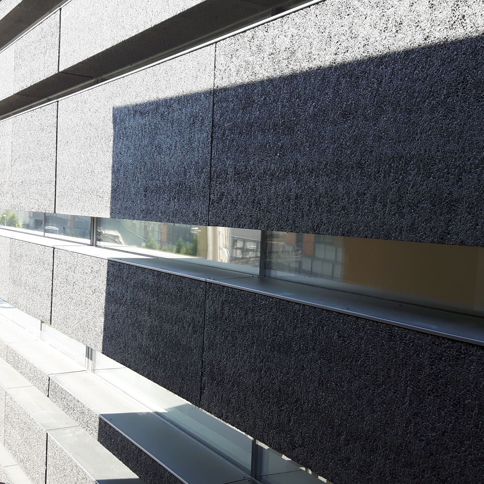 ALUSION™ Mid Cell gallery detail image