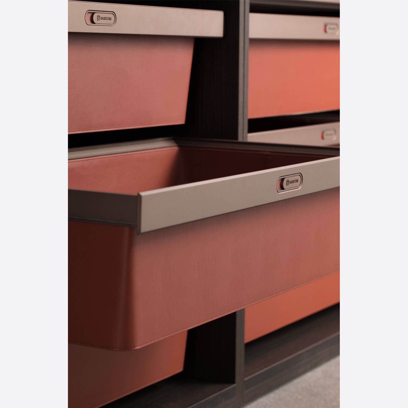 BASISTEM BRUGG Clothing DRawer gallery detail image