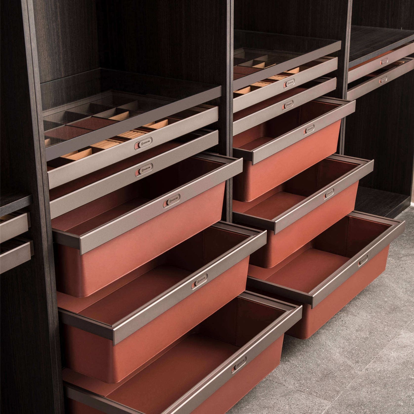 BASISTEM BRUGG Clothing DRawer gallery detail image