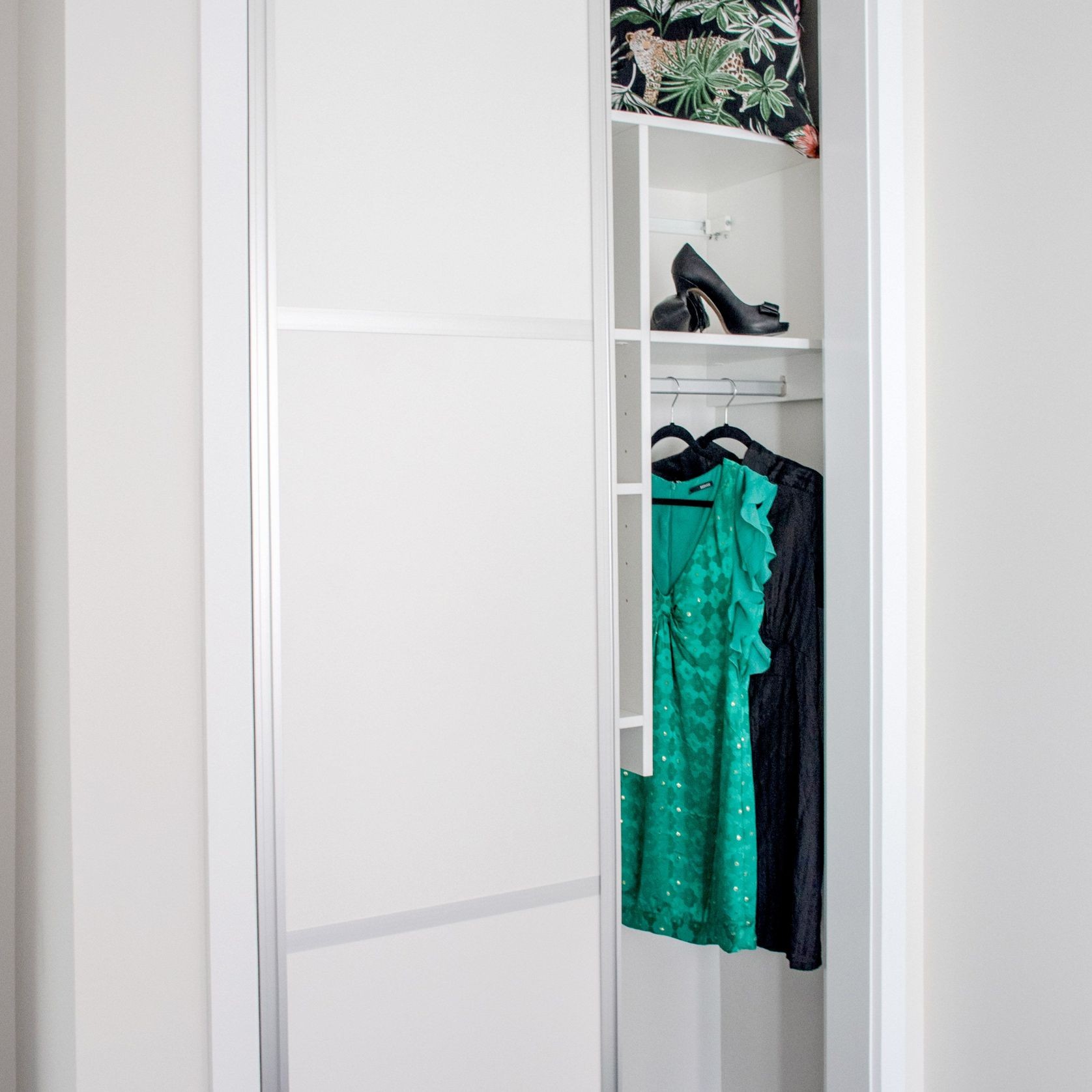 Custom Reach In Wardrobe gallery detail image