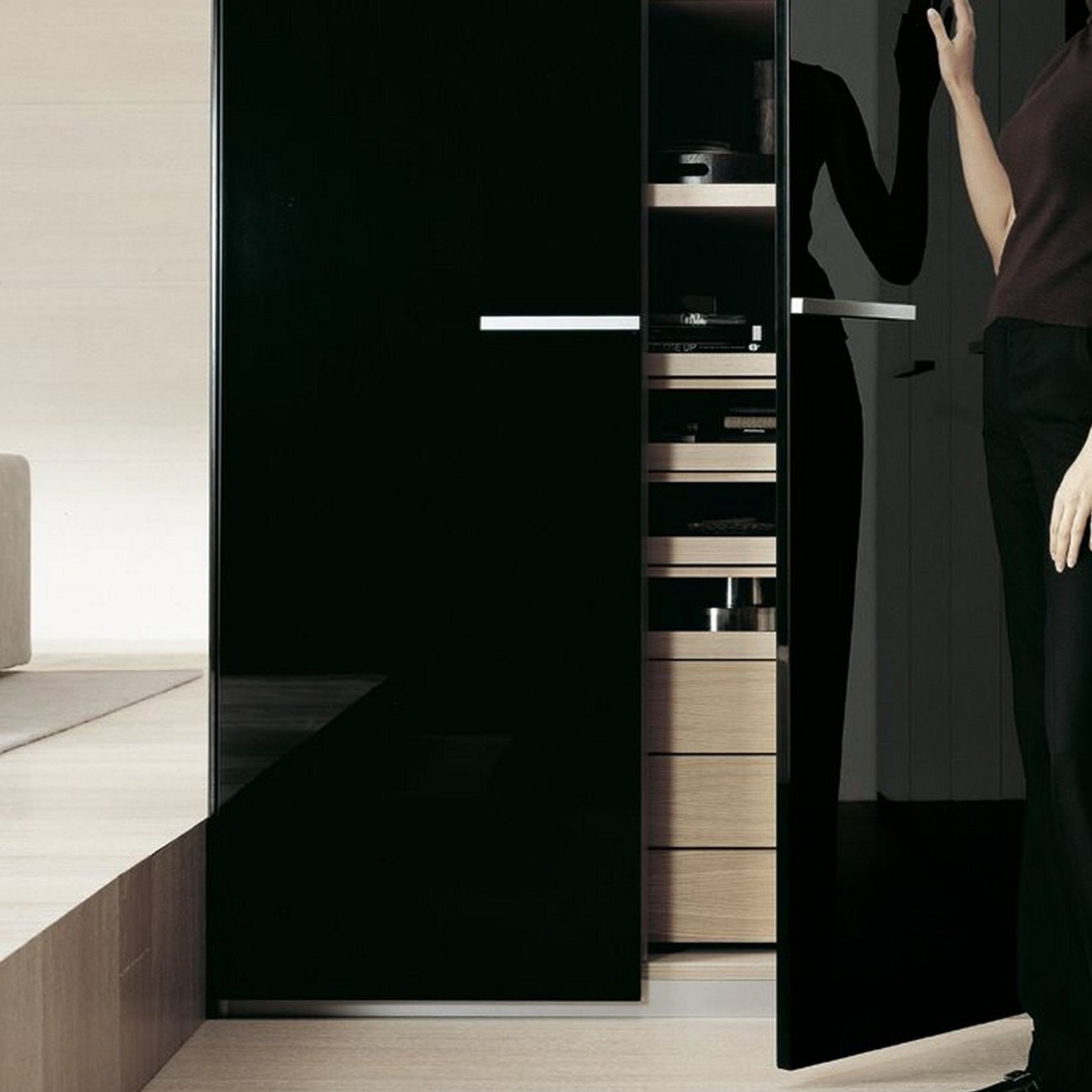 New Entry Wardrobe gallery detail image