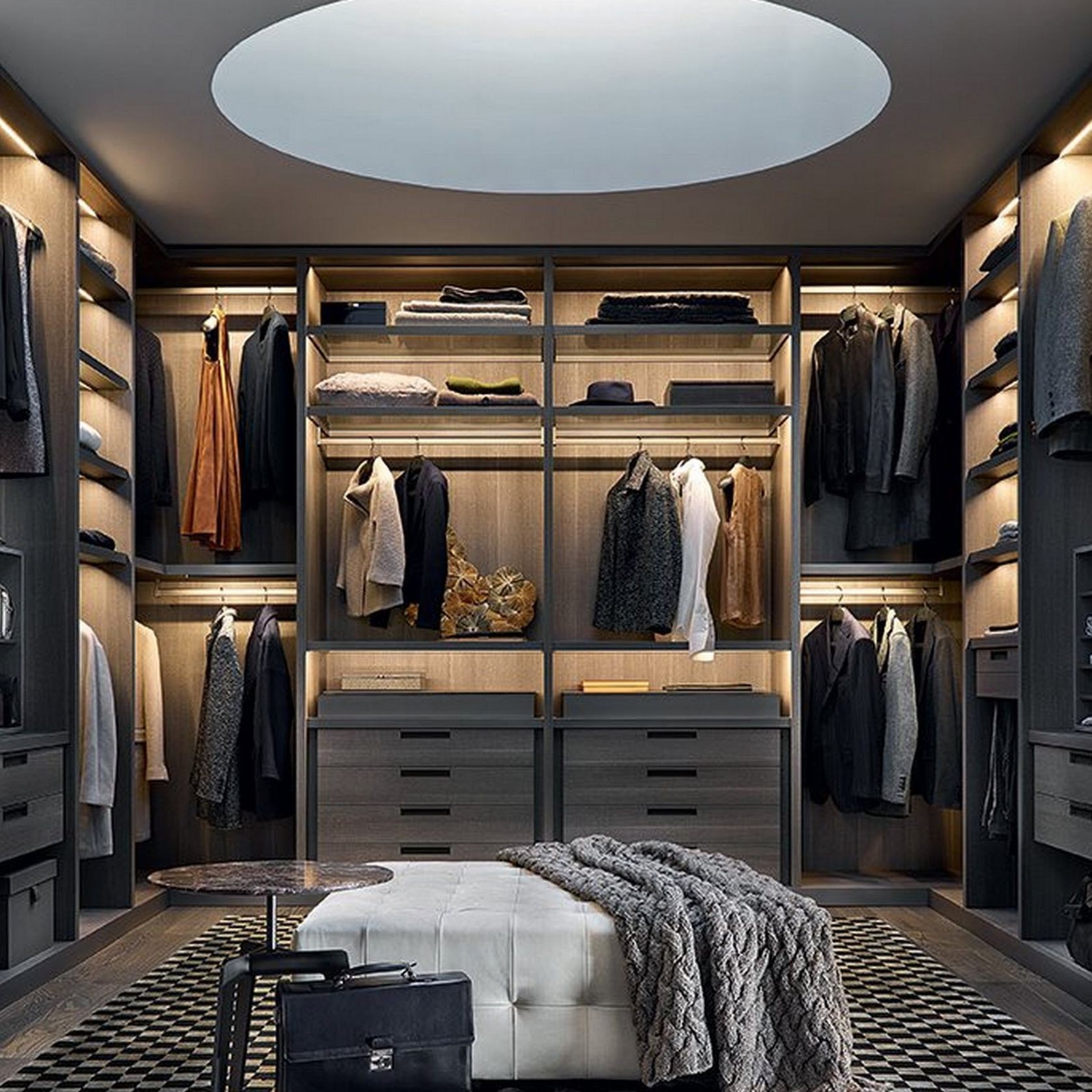 Senzafine Walk-In Closet gallery detail image