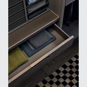 Senzafine Walk-In Closet gallery detail image