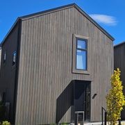 CedarLine Evolve Mixed Grain Cedar Cladding gallery detail image