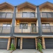 CedarOne Evolve Vertical Grain Cedar Cladding gallery detail image